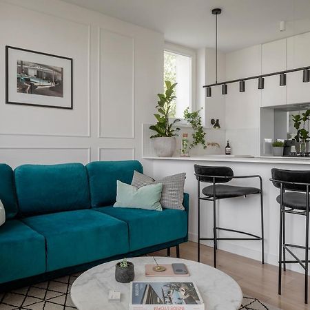 Stylowy Apartament Przy Metrze Warszawa Exteriör bild