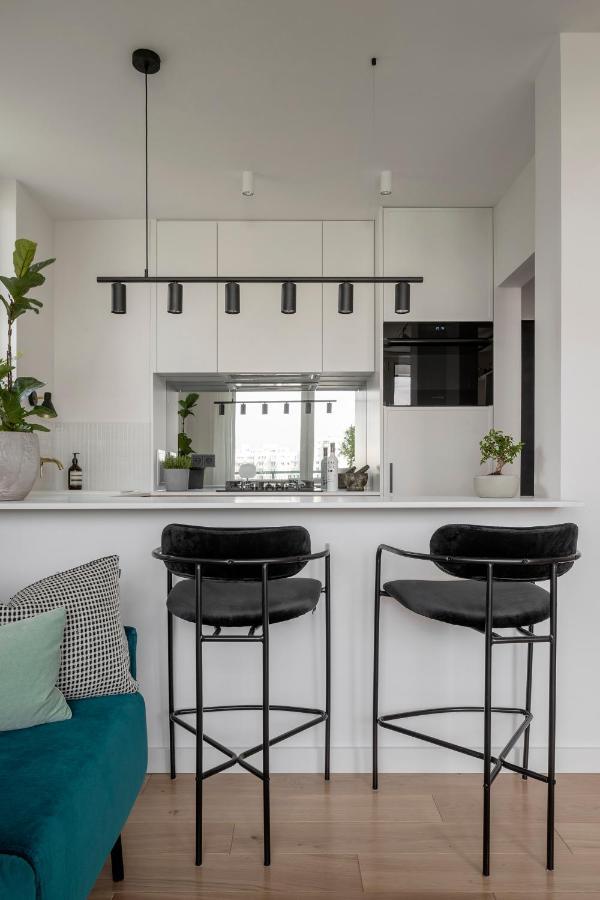 Stylowy Apartament Przy Metrze Warszawa Exteriör bild
