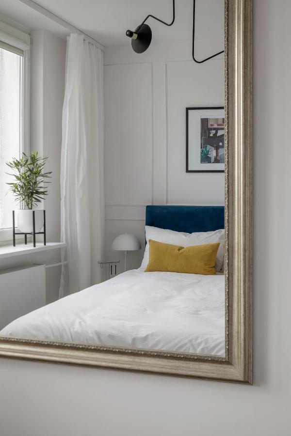 Stylowy Apartament Przy Metrze Warszawa Exteriör bild