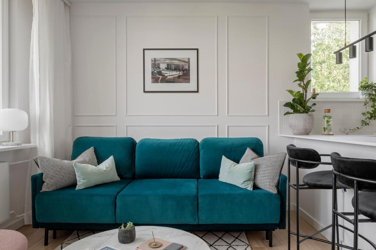 Stylowy Apartament Przy Metrze Warszawa Exteriör bild
