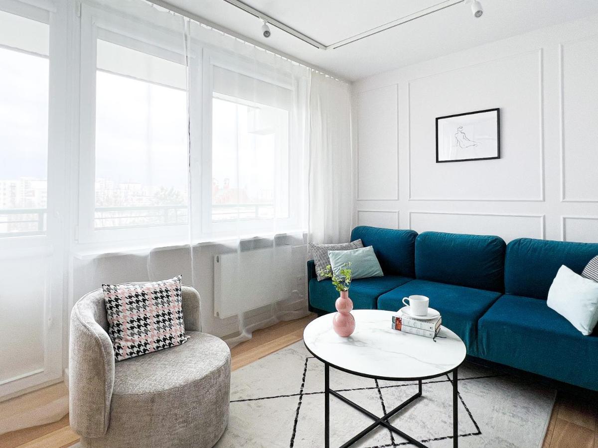 Stylowy Apartament Przy Metrze Warszawa Exteriör bild