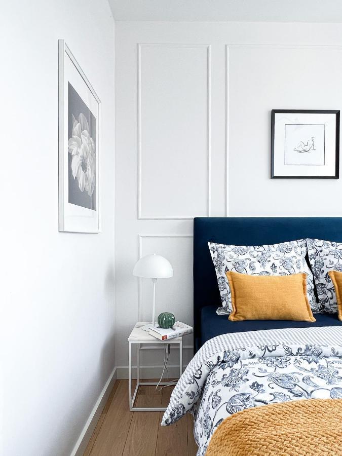 Stylowy Apartament Przy Metrze Warszawa Exteriör bild