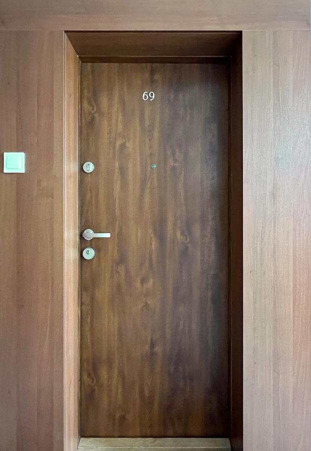 Stylowy Apartament Przy Metrze Warszawa Exteriör bild